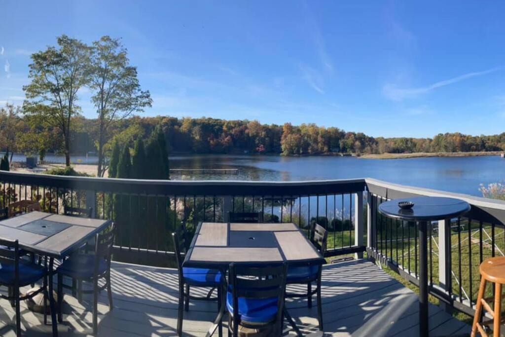 Mountain Lake Retreat - Hot Tub, Lake, Fire Pit, Wineries, Restaurant Harpers Ferry Ngoại thất bức ảnh