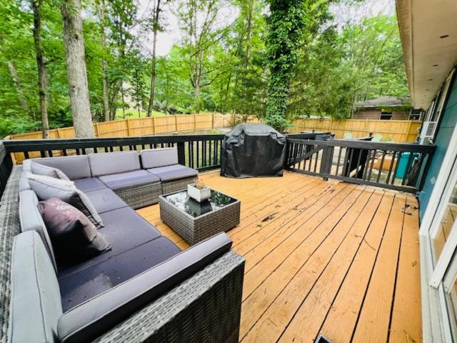Mountain Lake Retreat - Hot Tub, Lake, Fire Pit, Wineries, Restaurant Harpers Ferry Ngoại thất bức ảnh