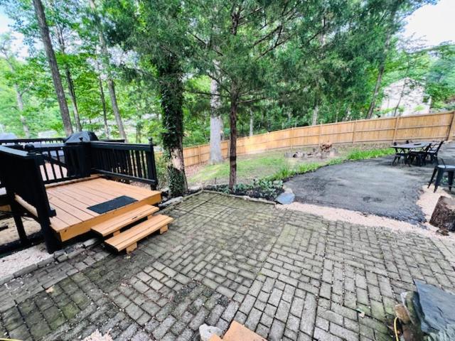 Mountain Lake Retreat - Hot Tub, Lake, Fire Pit, Wineries, Restaurant Harpers Ferry Ngoại thất bức ảnh